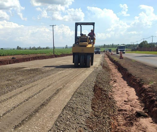 Duplicação da PR-317 é paralisada após greve de funcionários