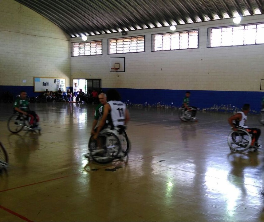 Handebol em cadeira de rodas é um esporte de mudança