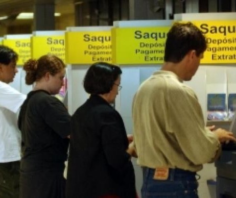 Bancos atenderão em horários especiais durante os jogos do Brasil