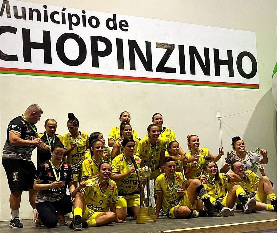 Maringá Seleto é campeã do Paranaense Feminino de Futebol de Salão