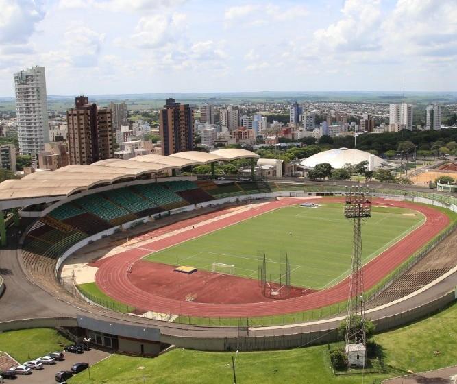 Maringá FC e São Bernardo se enfrentam neste domingo (20)