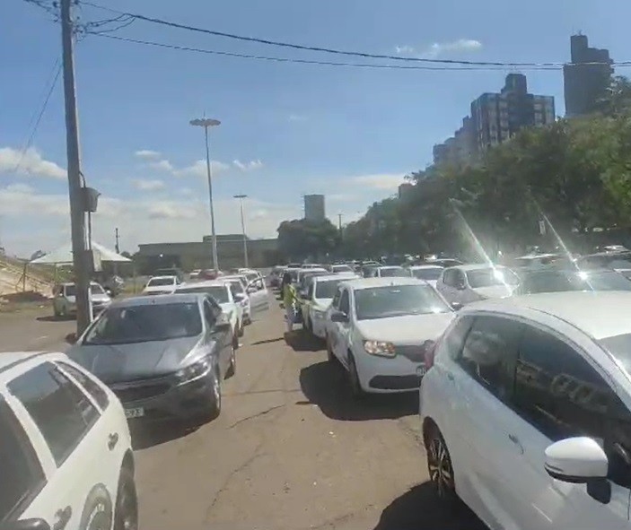 Motoristas de aplicativo protestam contra projeto de lei federal