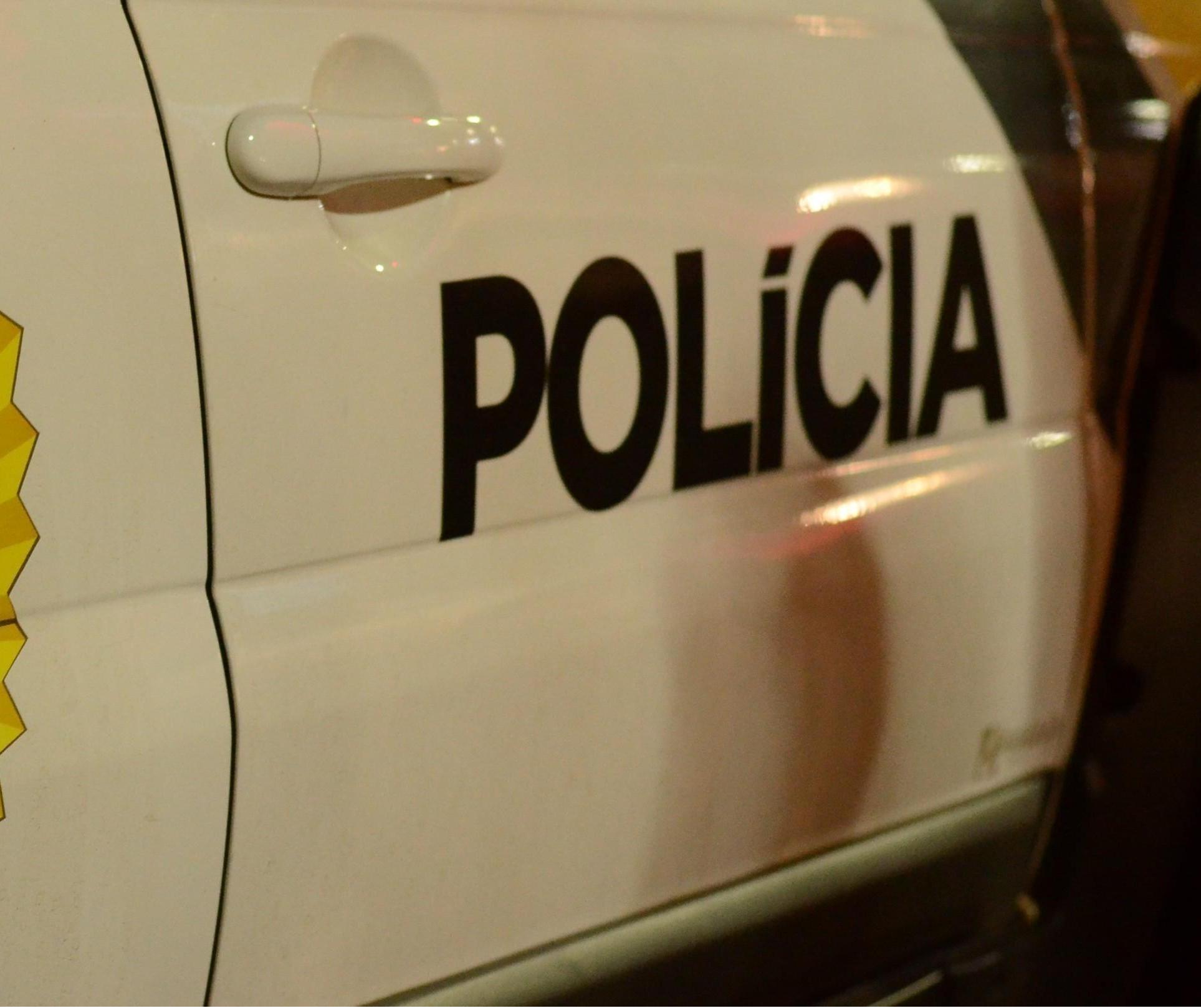 Energia cai, ladrões invadem casa e fazem família refém