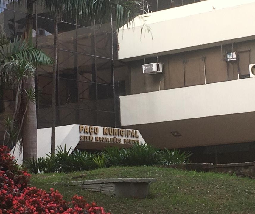 Prefeitura de Maringá publica edital de concurso público para nível fundamental e médio