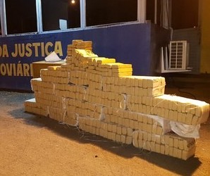 PRF apreende 254 quilos de maconha