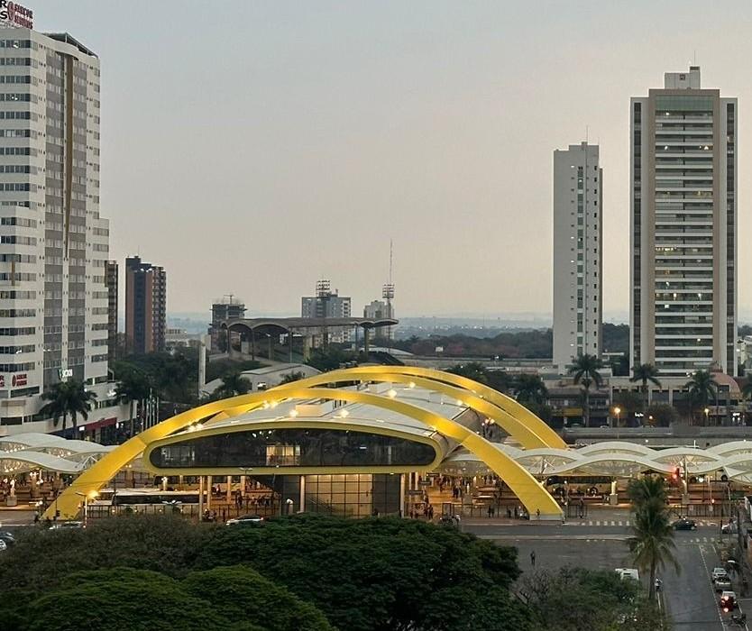Domingo com possibilidade de chuva em Maringá