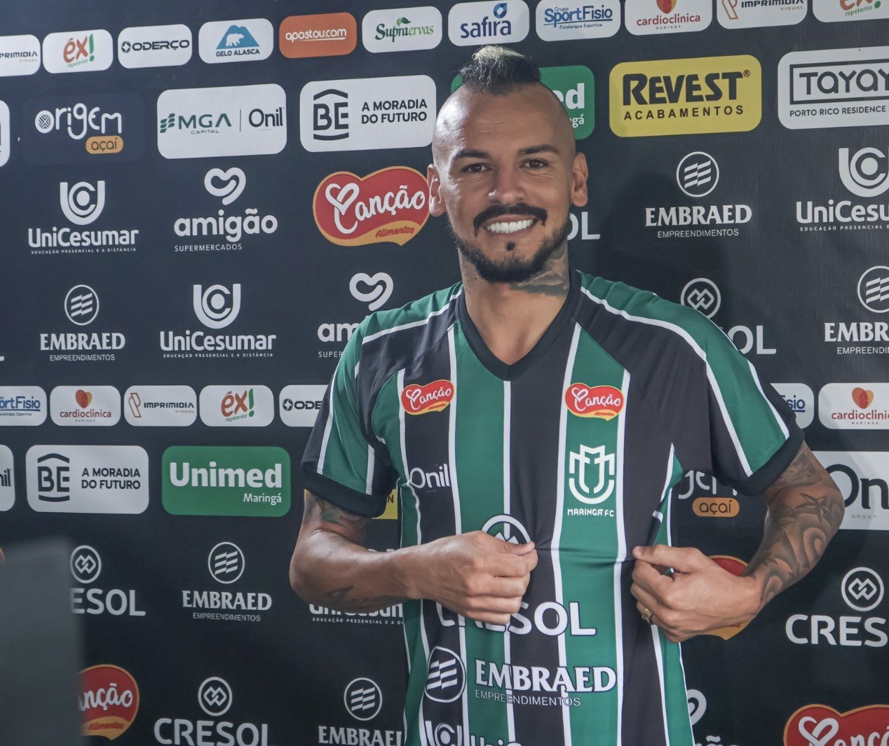 Maringá FC contrata lateral direito para o Brasileiro Série D