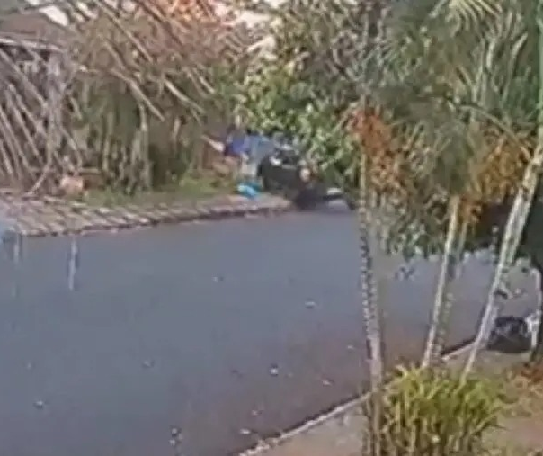 Idosa é atropelada após colisão entre veículos em cruzamento de Maringá