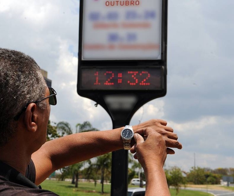 Horário de verão em 2018 terá duas semanas a menos